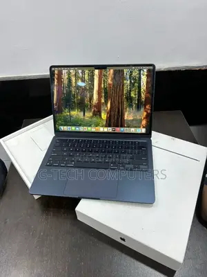New Laptop Apple MacBook Air 2022 M2 16GB Intel Core M2 SSD 256GB