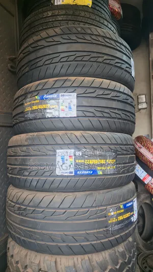 285/45r22 Sport Tyres