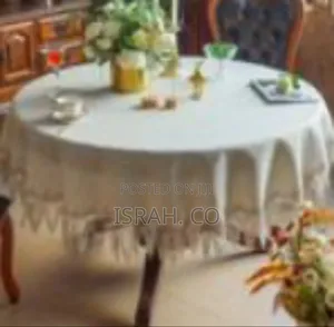 Elegant Round Tablecloth With Decorative Lace Trim