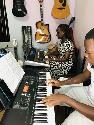 Piano Lessons Online Onsite Home