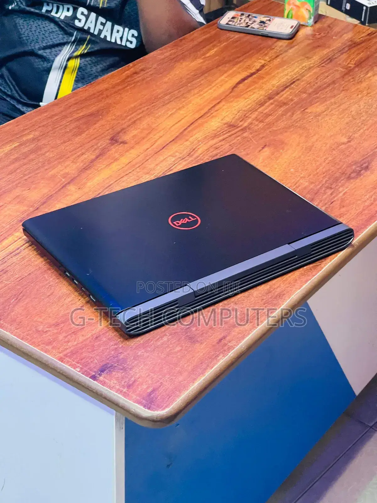 New Laptop Dell Inspiron 15 7577 8GB Intel Core I5 SSD 256GB