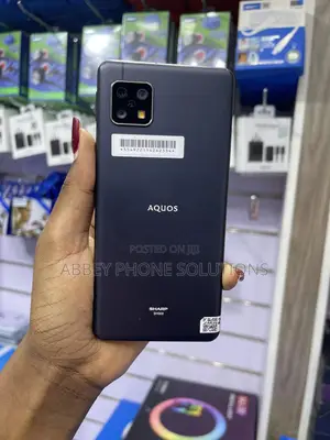 Sharp Aquos sense5G 64 GB Black