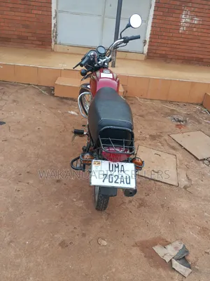 Bajaj Boxer 100 2025 Red