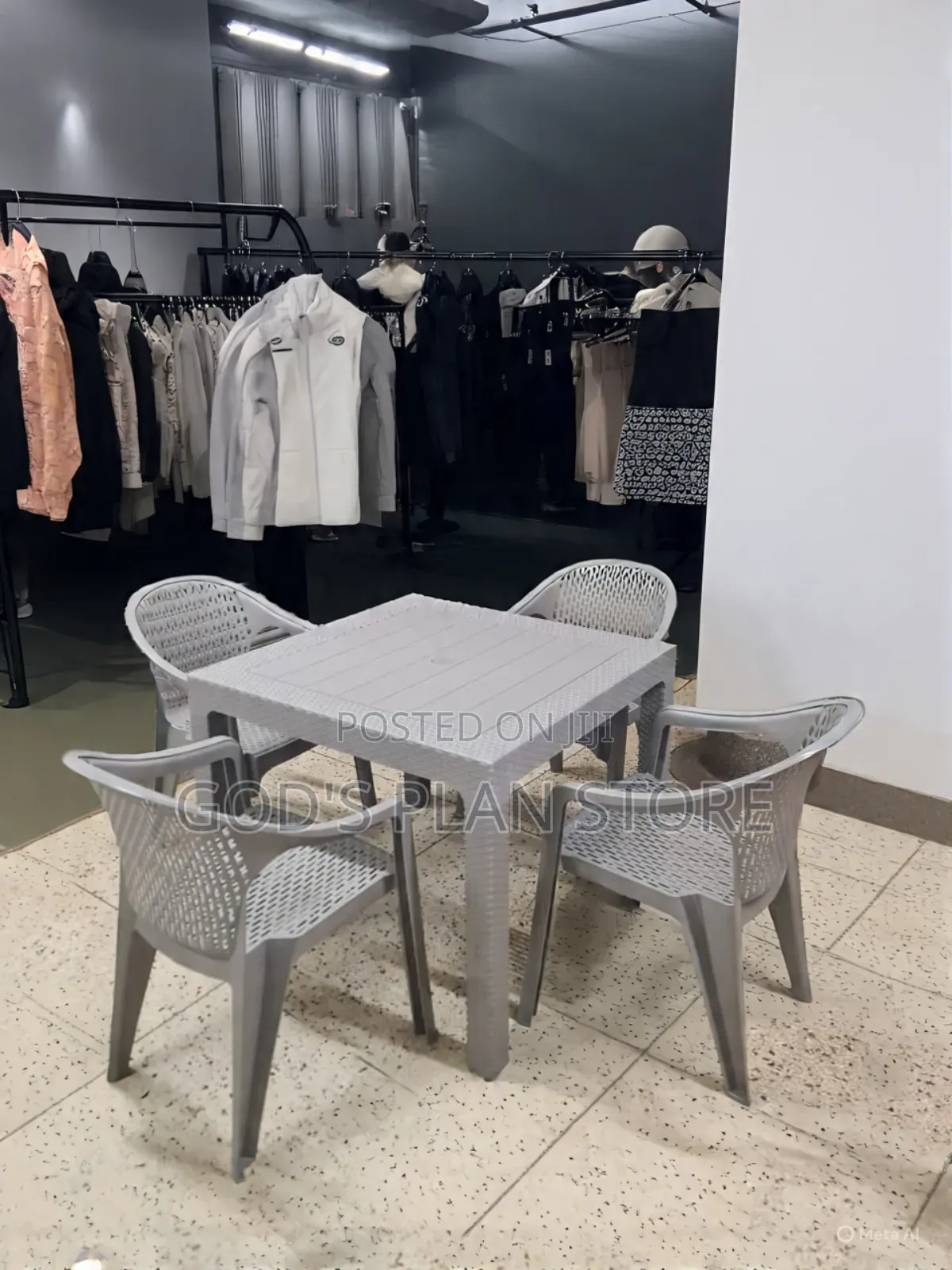 Race Plastic Table and Chairs Plastic Table and Chairs for Bar /Hotel