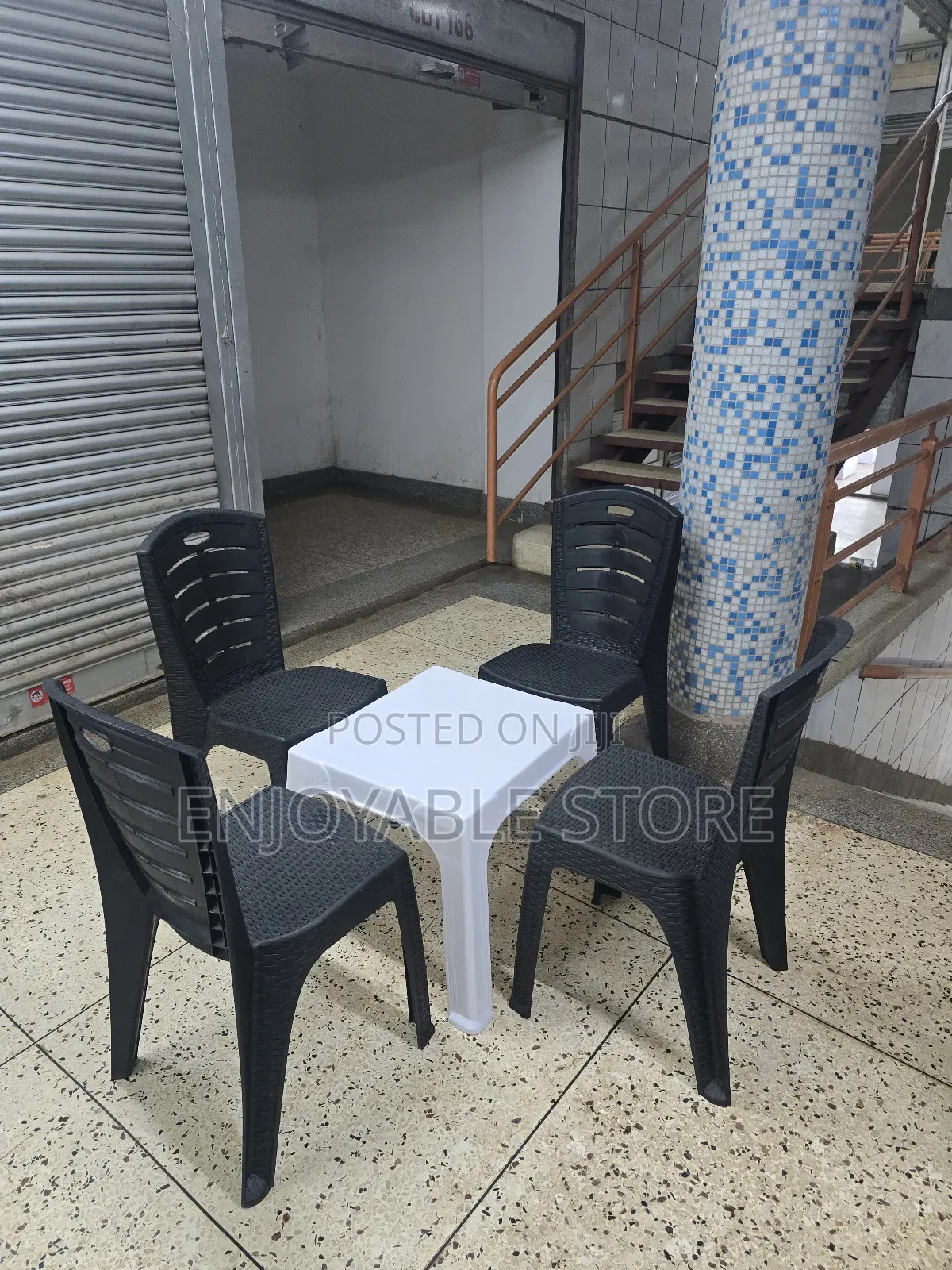 Spotted Medium Plastic Table and 4 Chairs Set