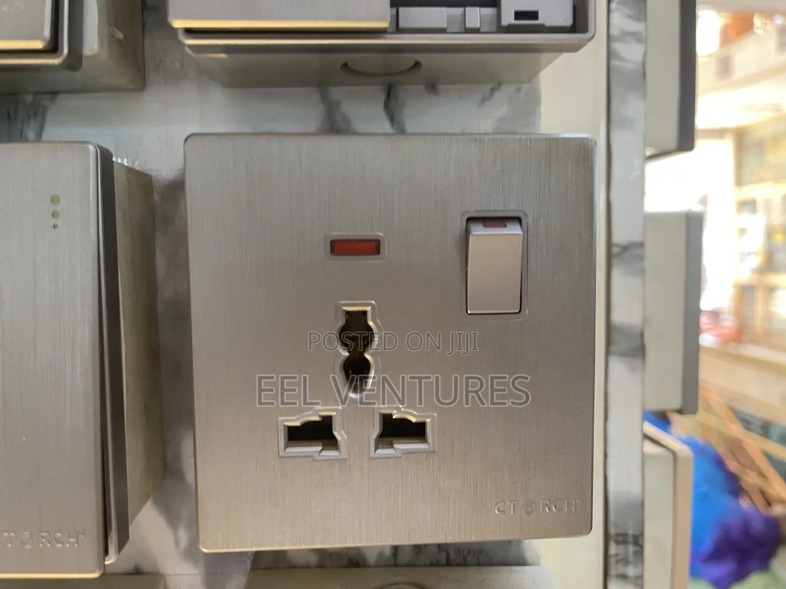 Single Socket Colored