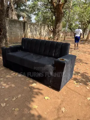 3 Seater Cupholder