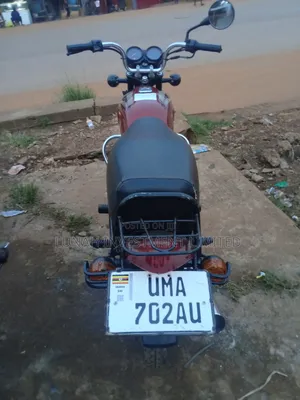 Bajaj Boxer 100 2025 Red