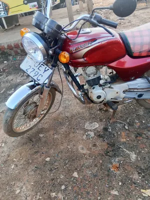 Bajaj Boxer 100 2020 Red
