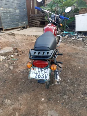 Bajaj Boxer 100 2022 Red