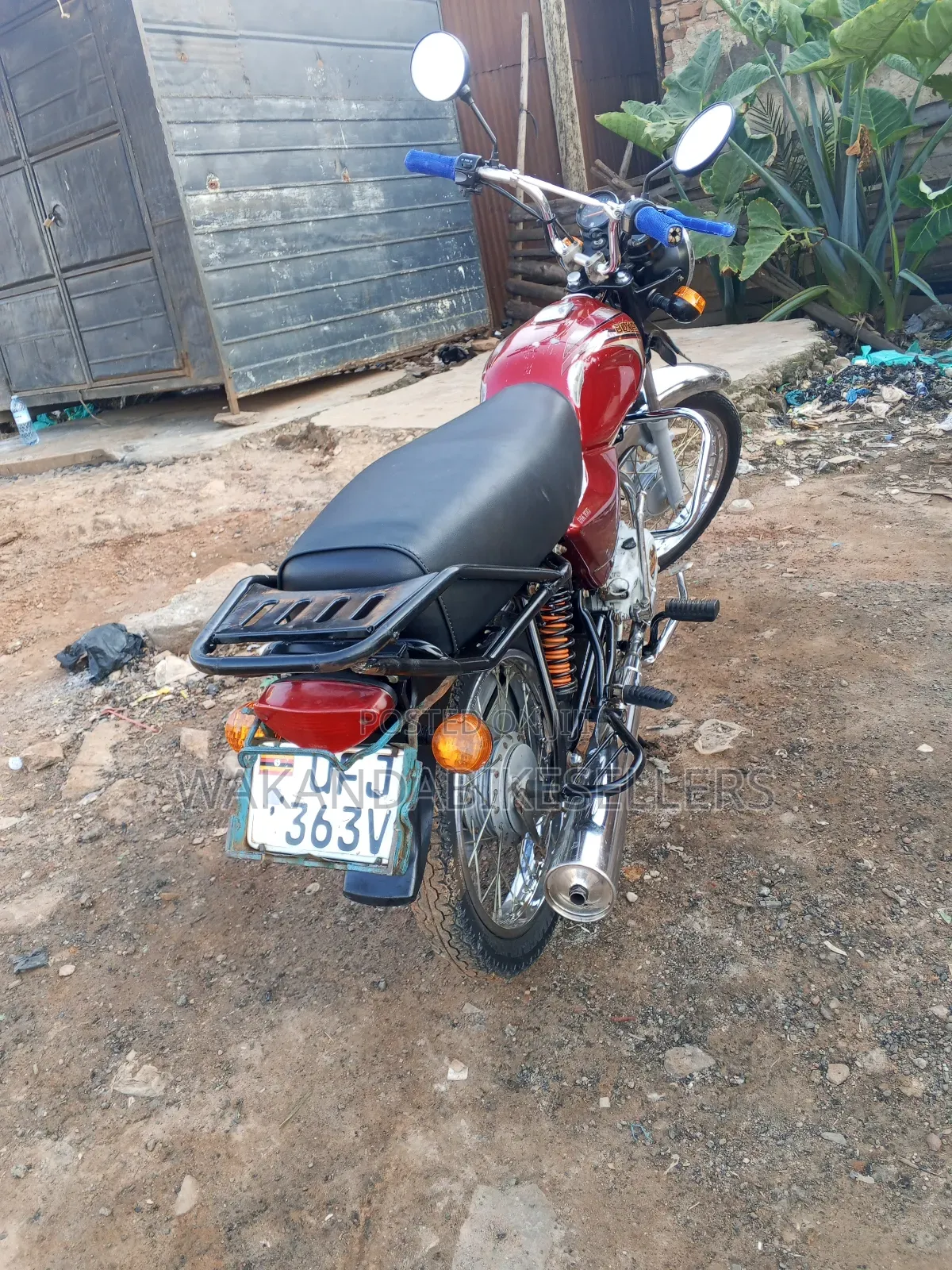 Bajaj Boxer 100 2022 Red