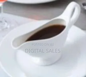6-Piece Set of Ceramic Gravy Boats / Sauce Pitcher