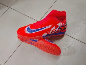 Nike Fair Pray Shoe