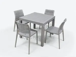 Race Plastic Table and Chairs Plastic Table and Chairs for Restaurant