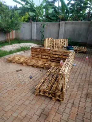 Nice Pallet Chairs
