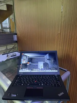 Laptop Lenovo ThinkPad X250 8GB Intel Core I5 SSD 256GB