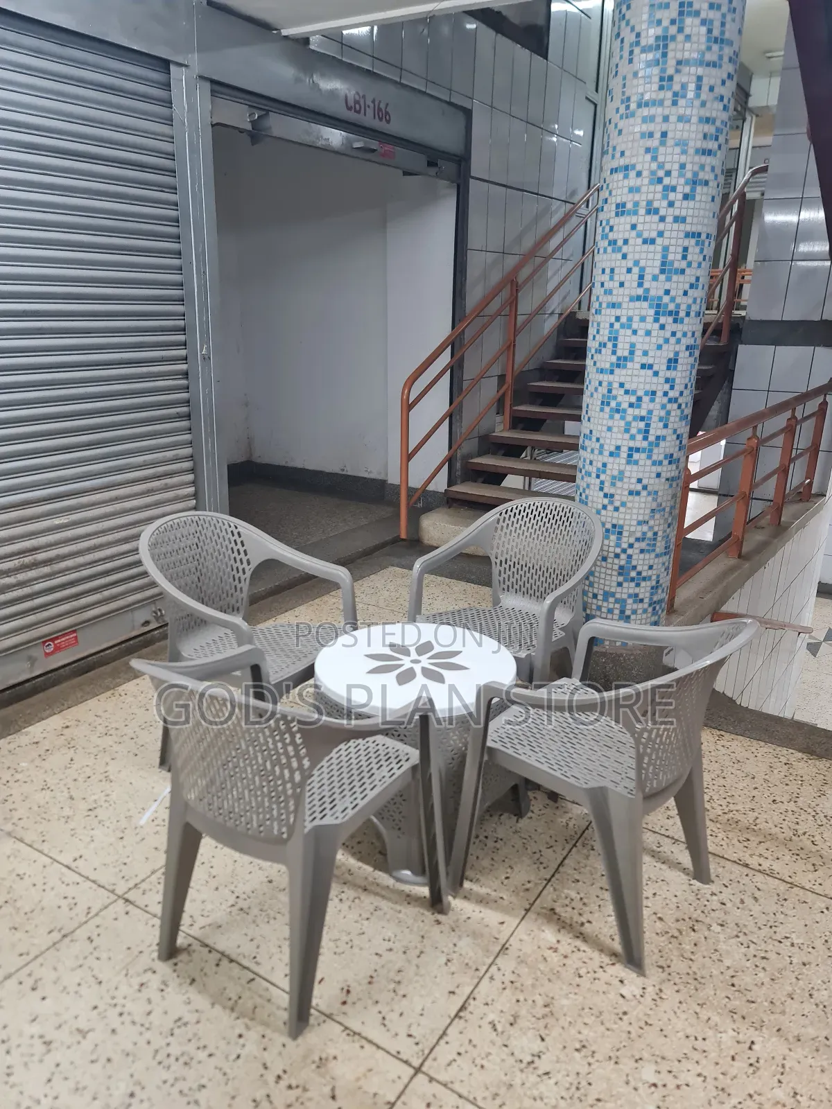 Glowing Dining Table and Chairs Plastic Dining Table and Chairs