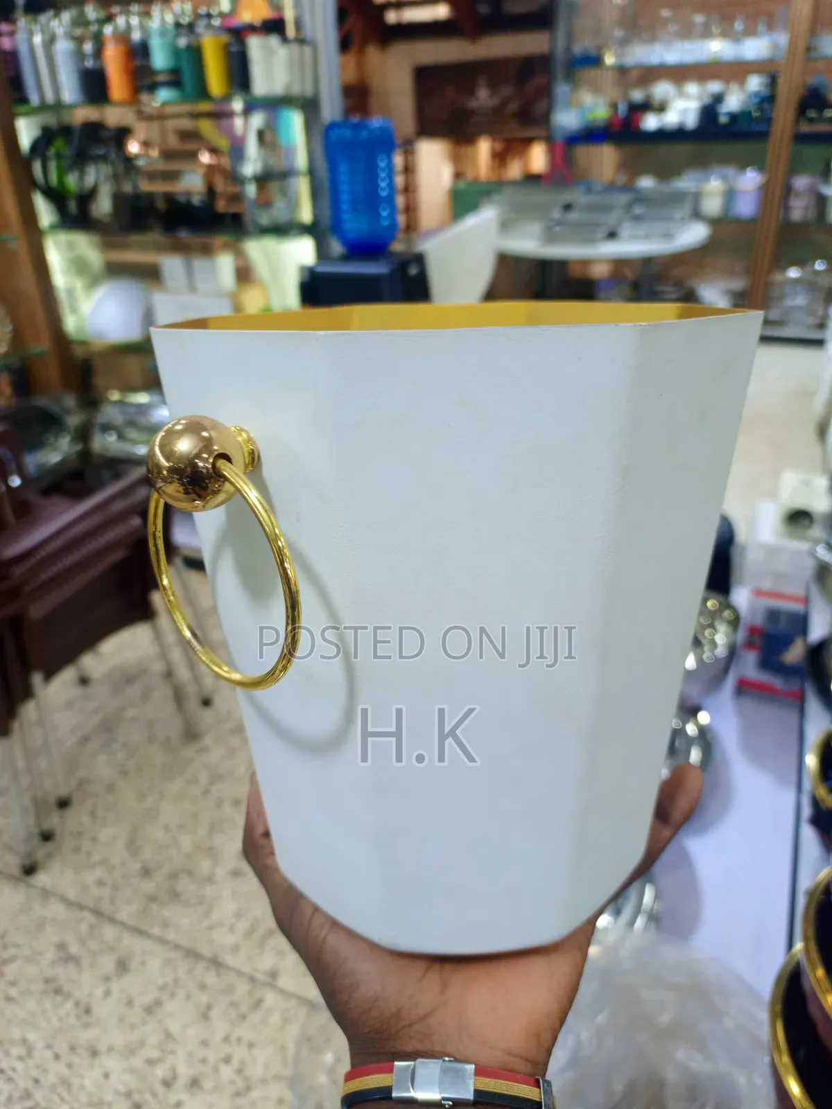 Wine Bucket.