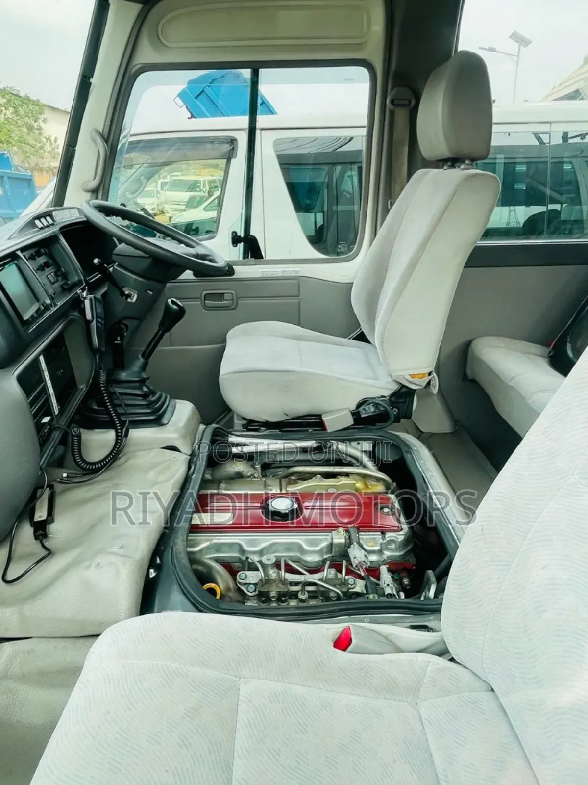 Toyota Coaster 2013 Silver