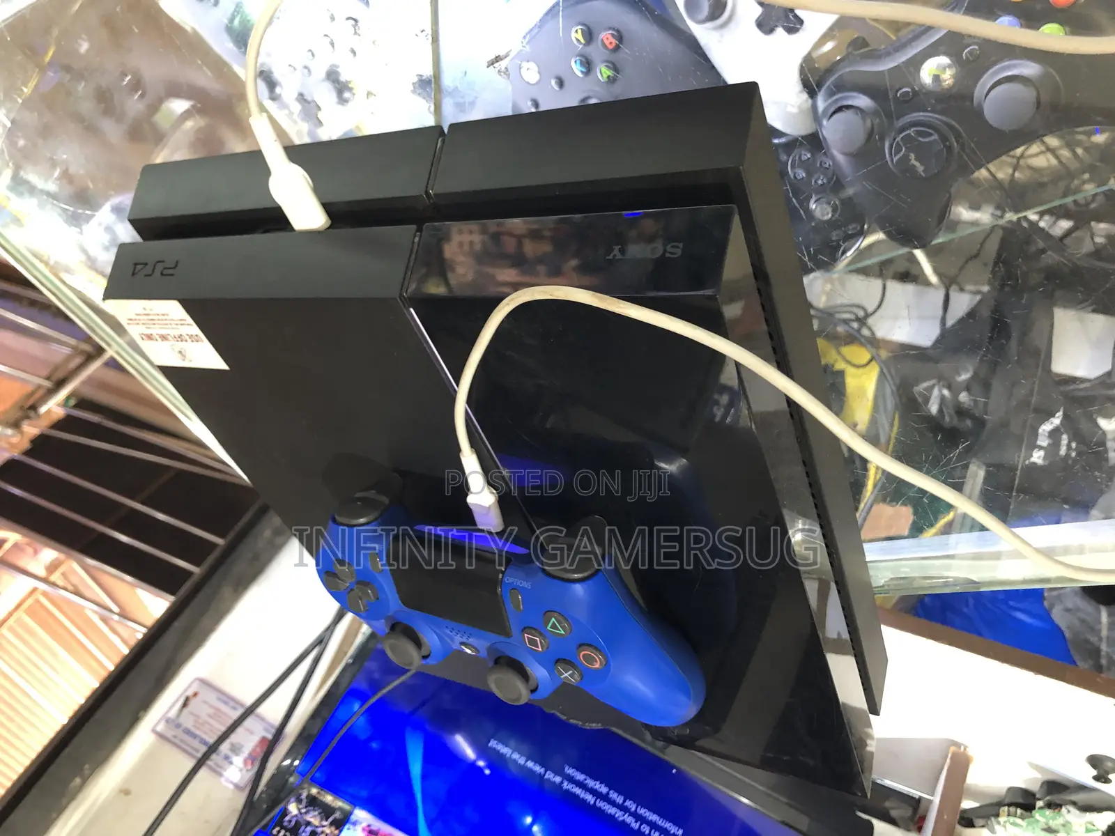 Sony Chipped Ps4