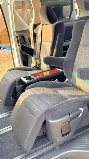 Toyota Alphard 2011 White
