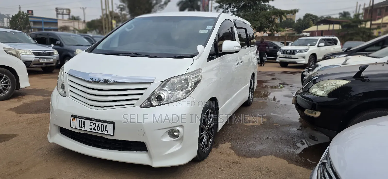 Toyota Alphard 2011 White