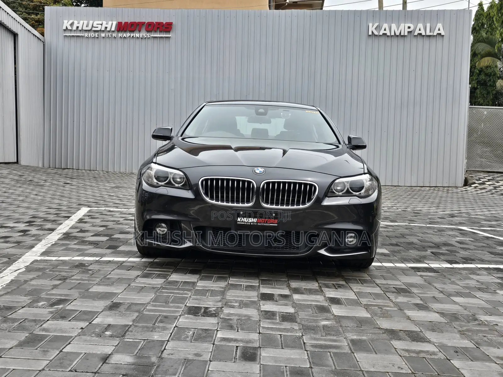 BMW 523i 2016 Gray