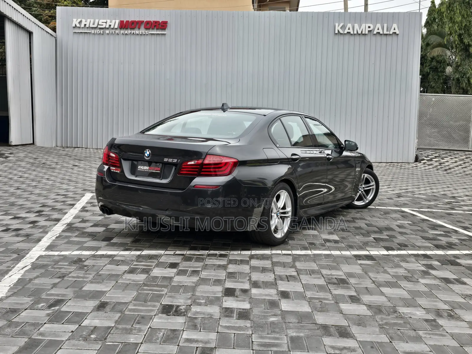 BMW 523i 2016 Gray