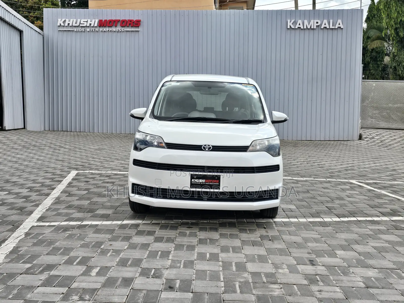 Toyota Spade 1.5 2012 White
