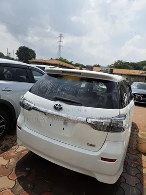 Toyota Wish 2012 White