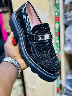 Men’S Classic Fashion Designer Louis Vuitton Shinny/Crystal Loafers