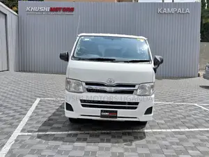 Toyota HiAce 2012 White