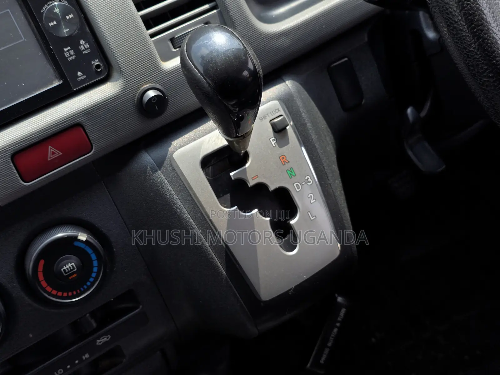 Toyota HiAce 2012 White