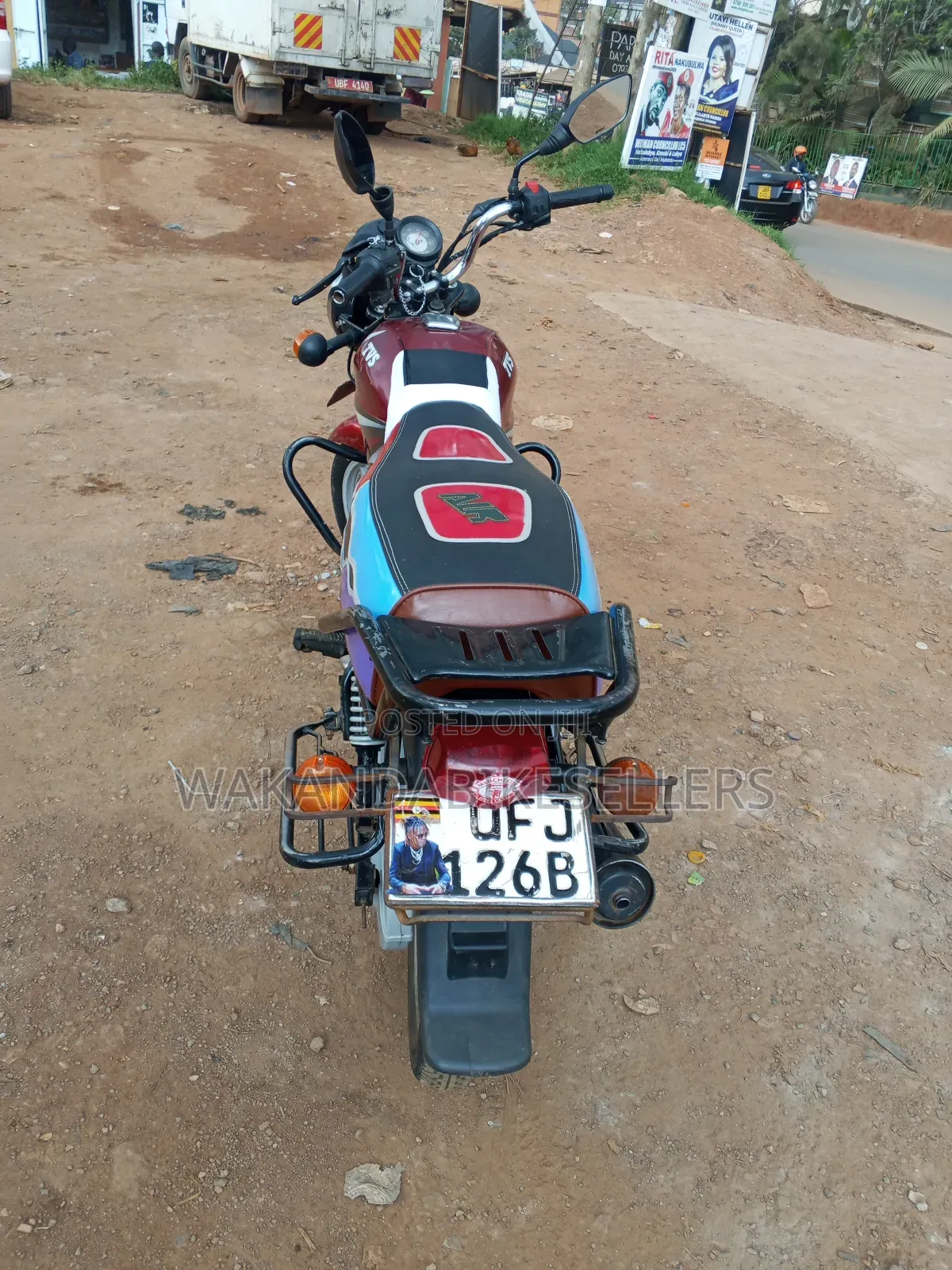 TVS HLX 125 2022 Red
