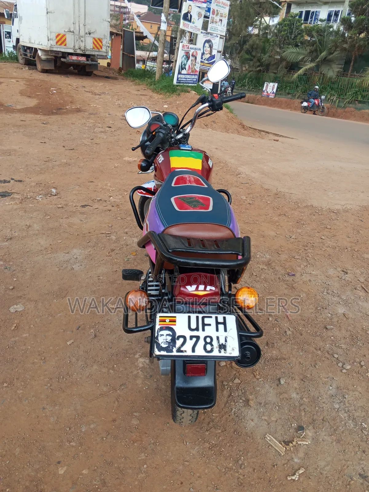 TVS HLX 125 2023 Red