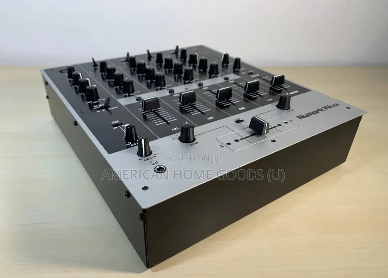 Numark M6 Usb 4 Channel Dj Mixer Silver - Nice!
