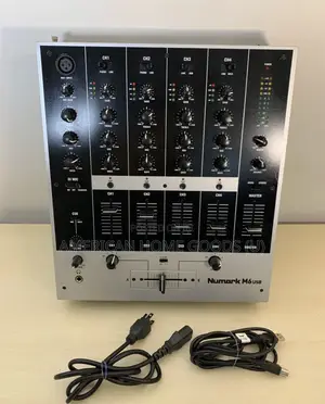 Numark M6 Usb 4 Channel Dj Mixer Silver - Nice!