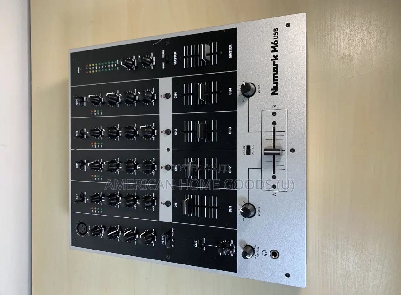 Numark M6 Usb 4 Channel Dj Mixer Silver - Nice!