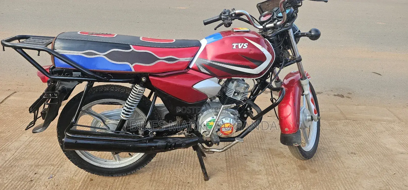 TVS HLX 125 2022 Red