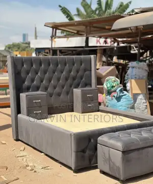 Black Wood Mode Bed