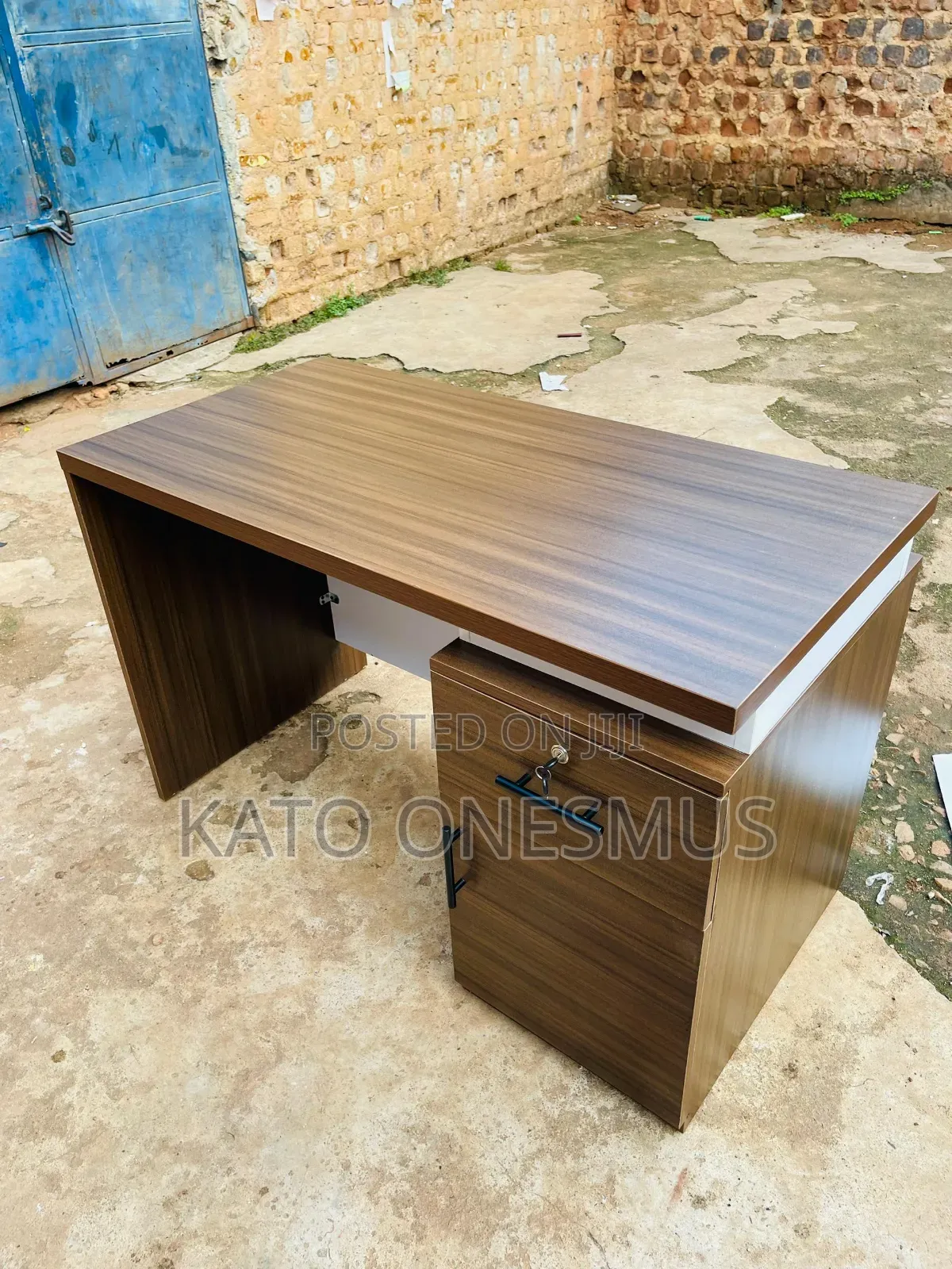 Modern Office Desks