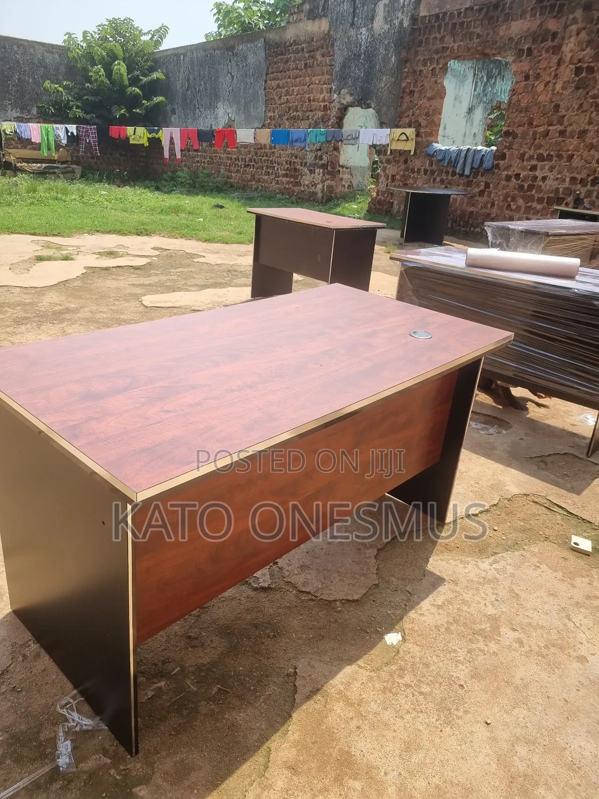 1.4metered Office Desks