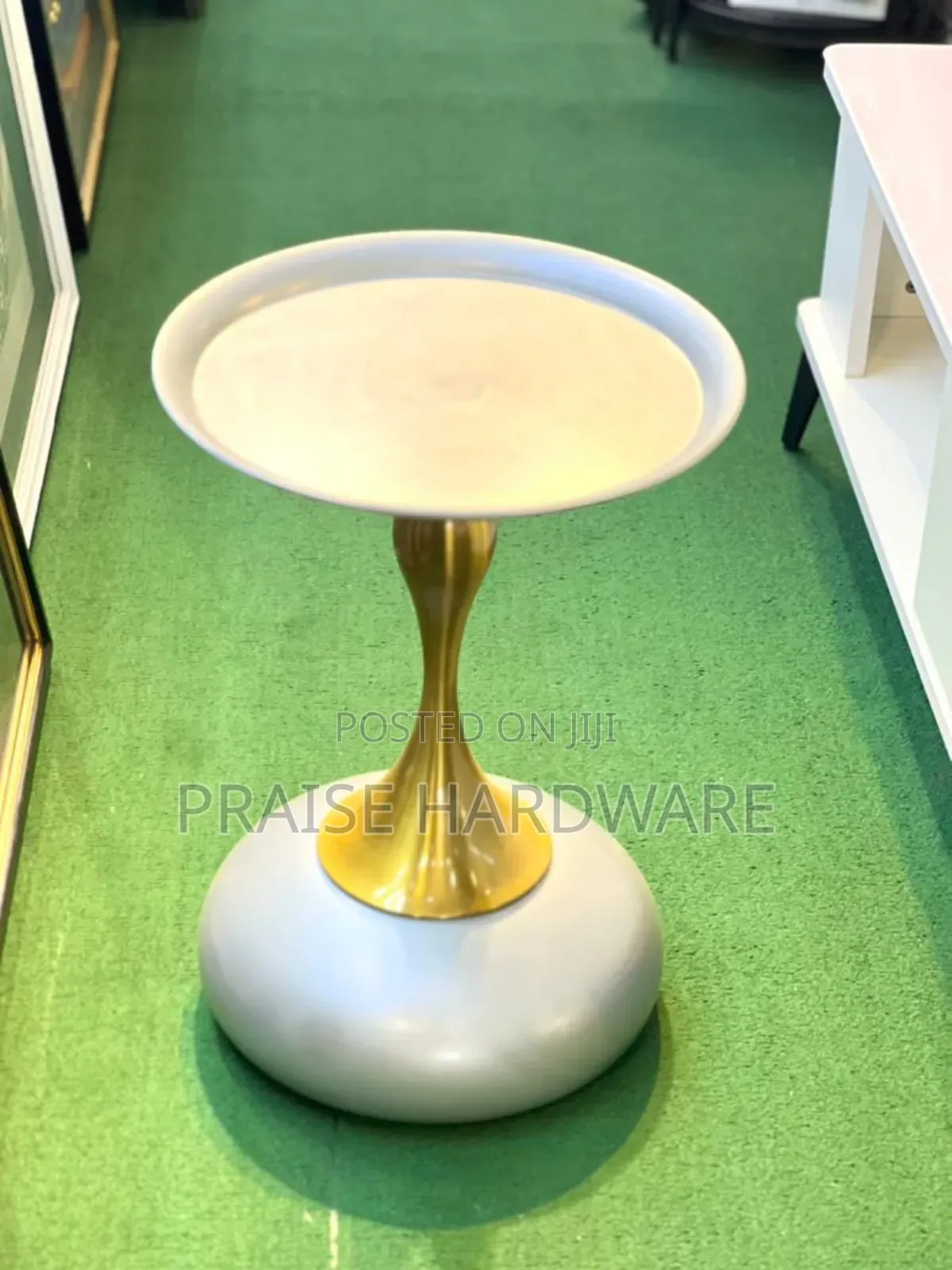Round Mini Table