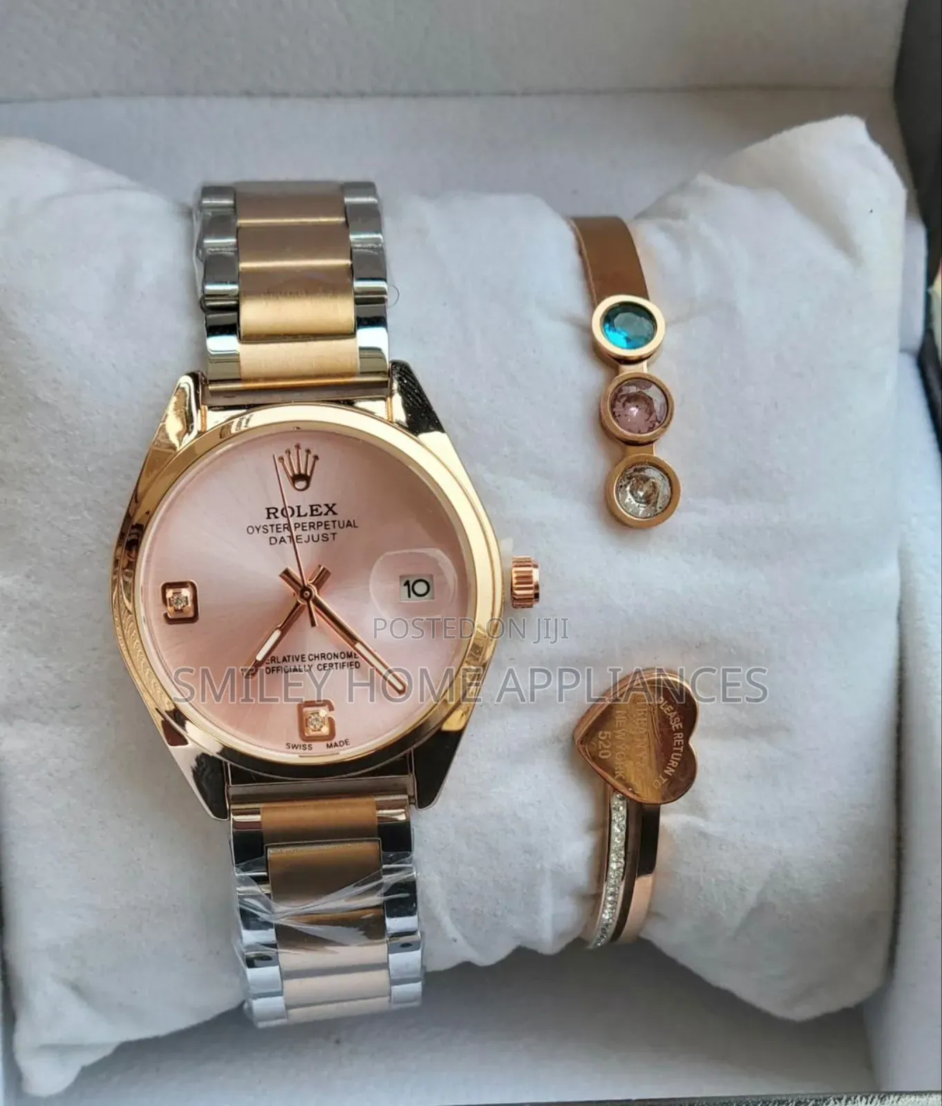 Women's Authentic Automatic Rolex Time Piece With Its Bracelet