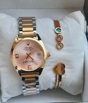 Women's Authentic Automatic Rolex Time Piece With Its Bracelet