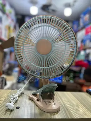 Portable Mini Clip-on Electric Fan.