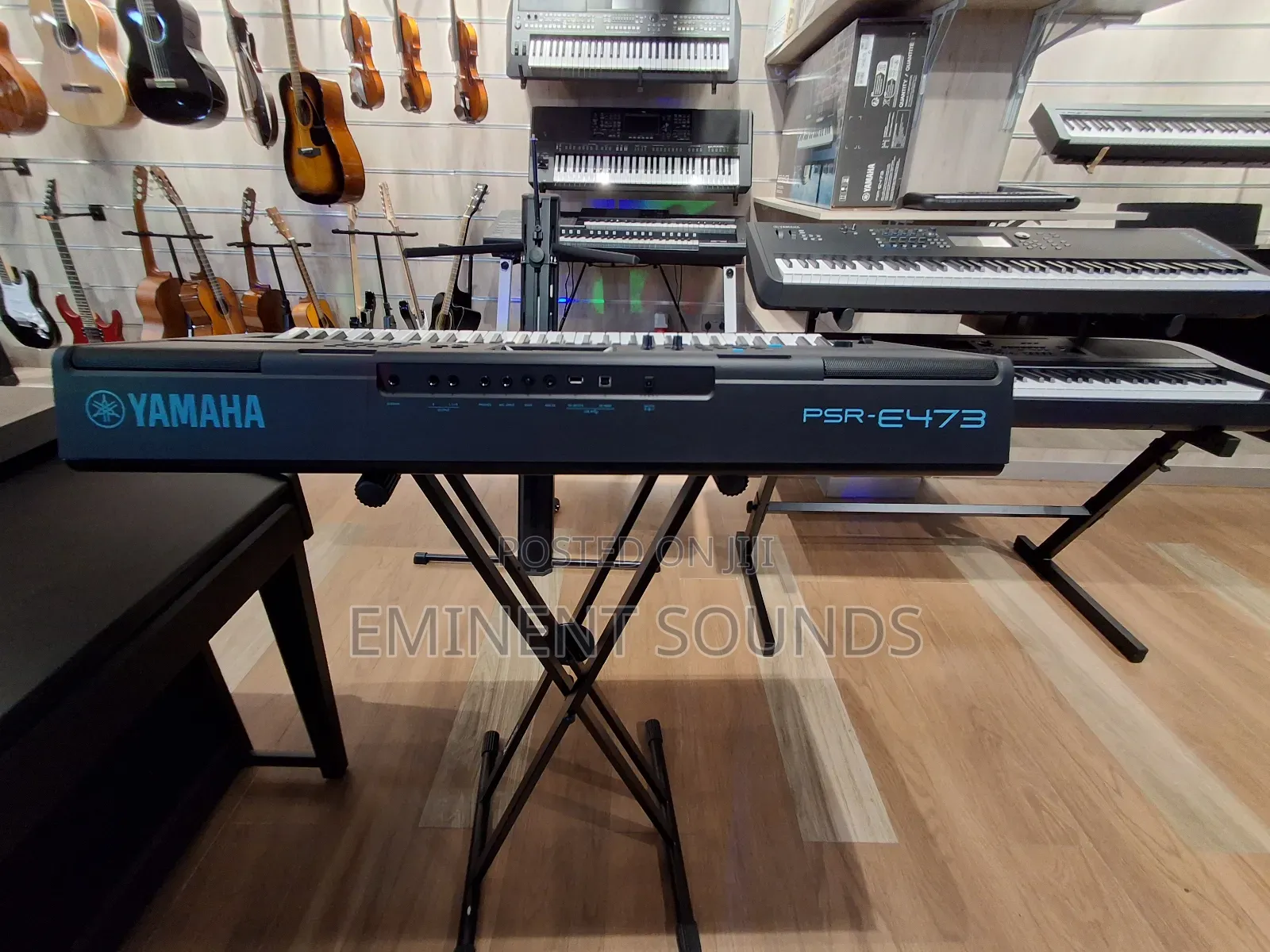 Yamaha PSR-E483
