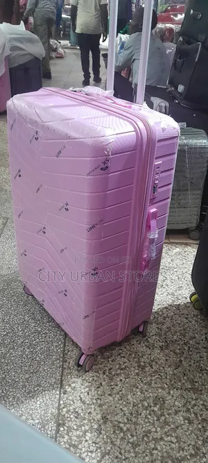 Large Pinky Suitcase