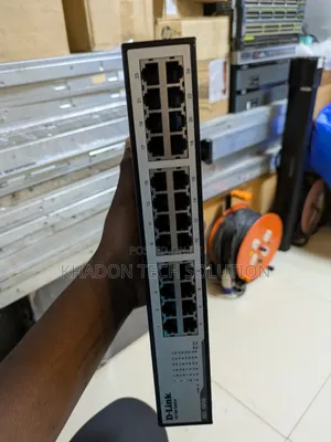 D-Link Des-1024d 24-Port Unmanaged Fast Ethernet Network Switch