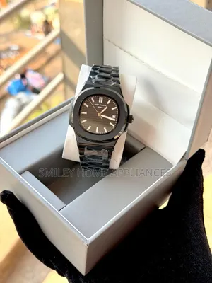 Black Strapped Men's Automatic Patek Philippe Geneva Wrist Time Piece